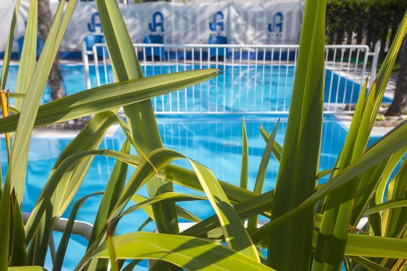 Hotel Sporting San Benedetto del Tronto Exteriör bild