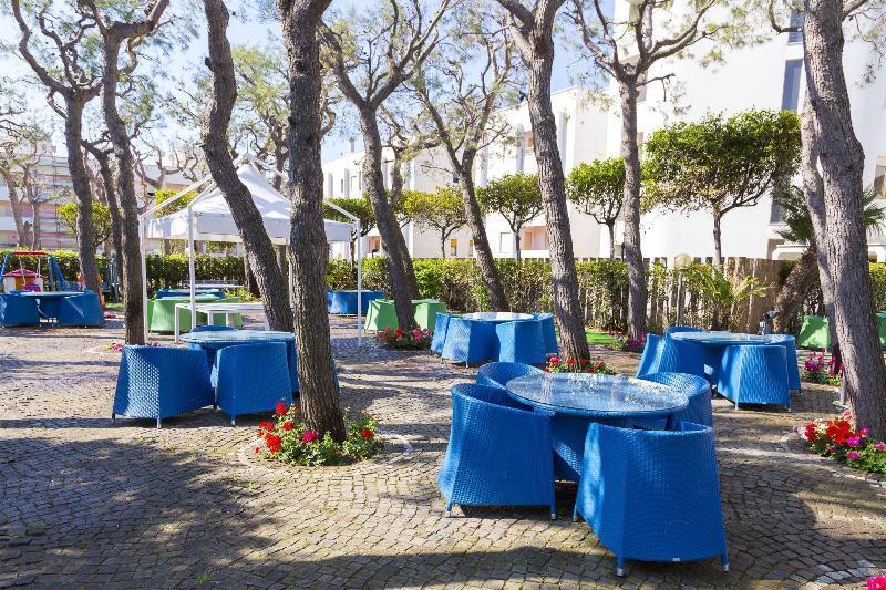 Hotel Sporting San Benedetto del Tronto Exteriör bild
